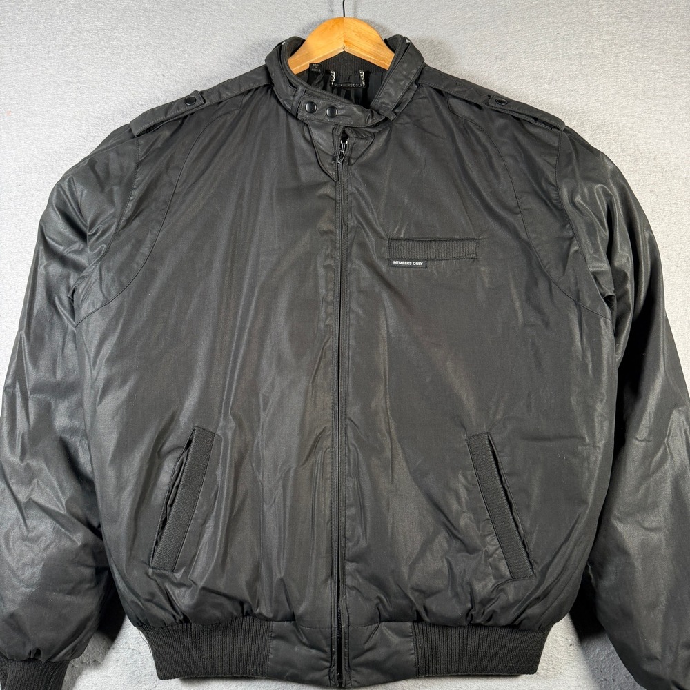 Vintage Members Only Bomber Jacket Black 42L Mens Vintage Nylon Polyester Zip Up